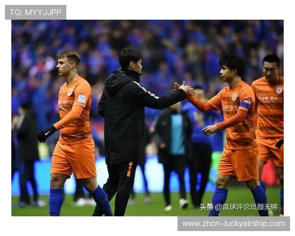 里尔门将奥兹尔神扑救主，难阻球队失利