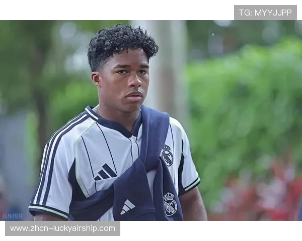 恩德里克右路突破成里昂进攻新引擎，丰塞卡战术调整见成效